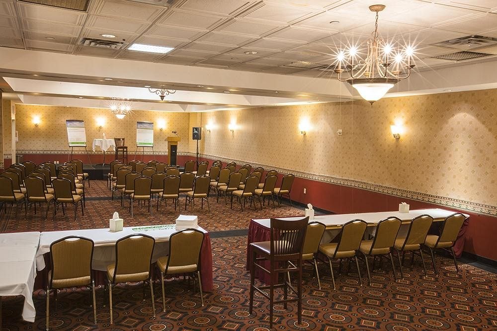 HOLIDAY INN LAGUARDIA AIRPORT photo 1