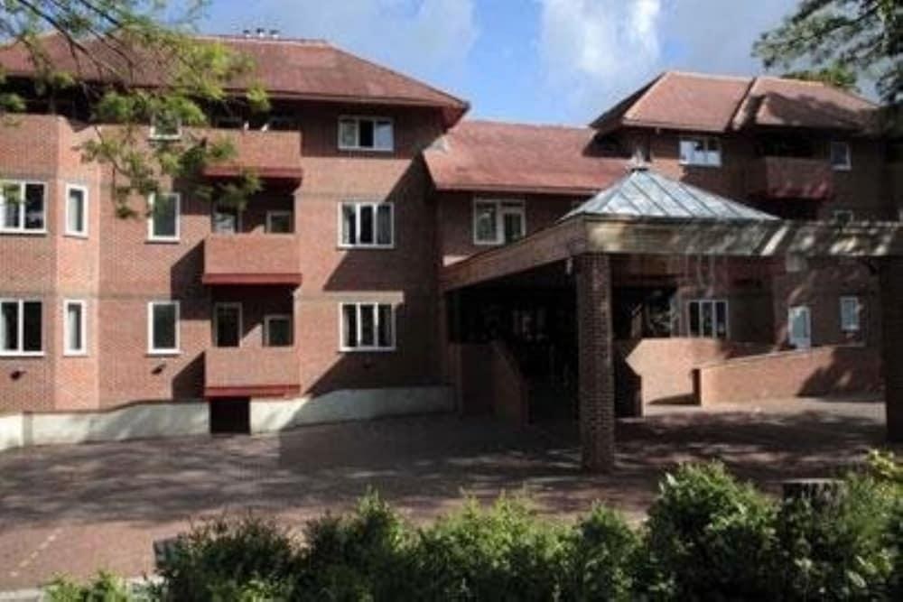 PARKSIDE INTERNATIONAL photo 4