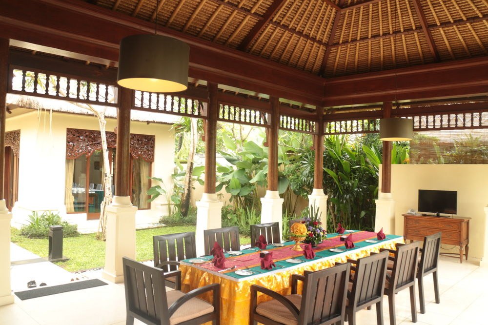 Pat-Mase Villas photo 1