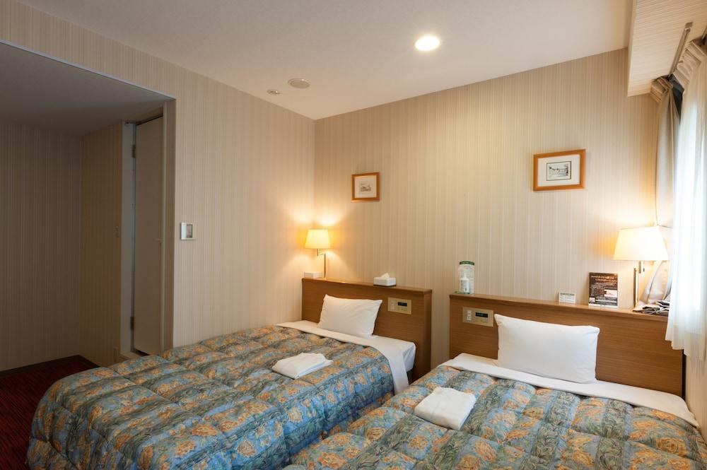 BENIKEA CALTON HOTEL FUKUOKA T photo 2