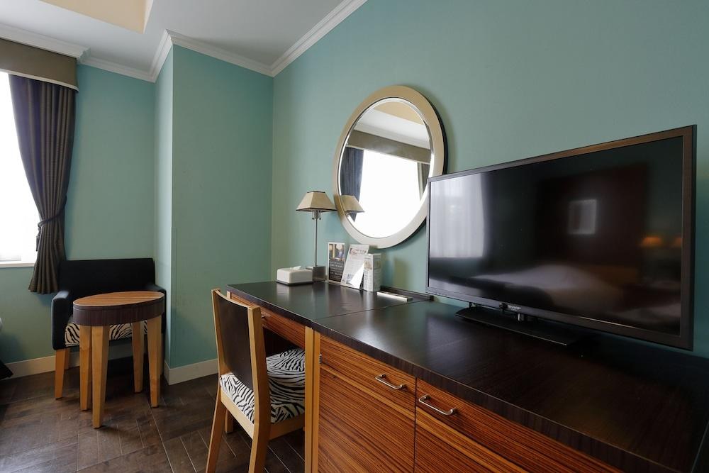 HOTEL MONTEREY LA SOEUR FUKUOK photo 2