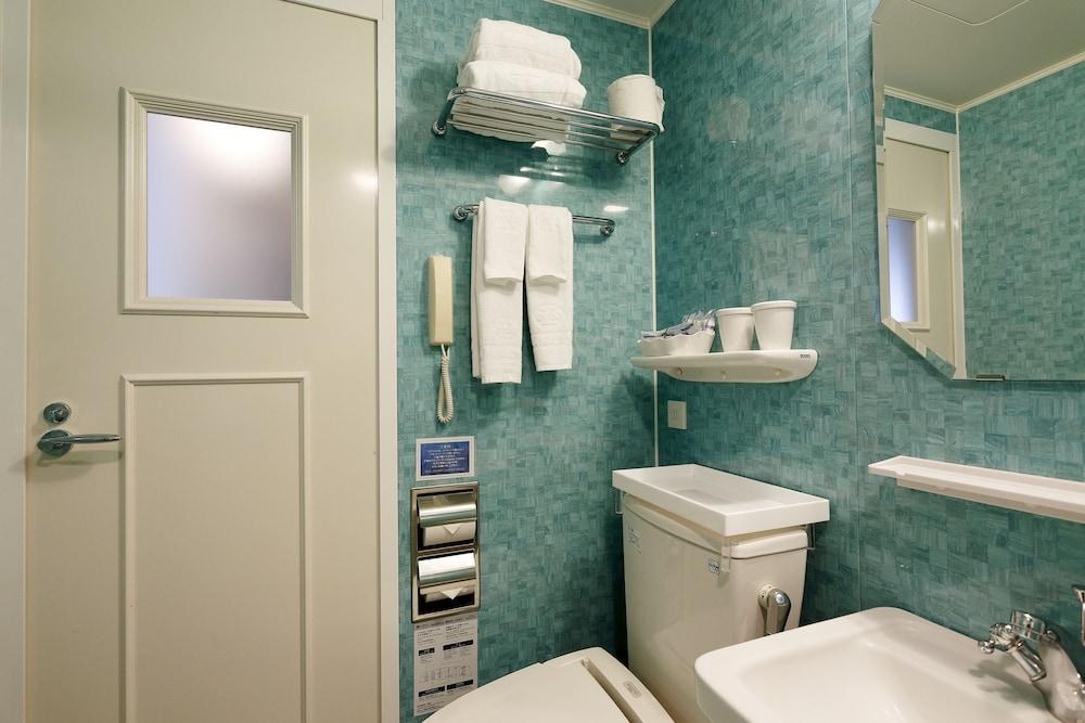 HOTEL MONTEREY LA SOEUR FUKUOK photo 3