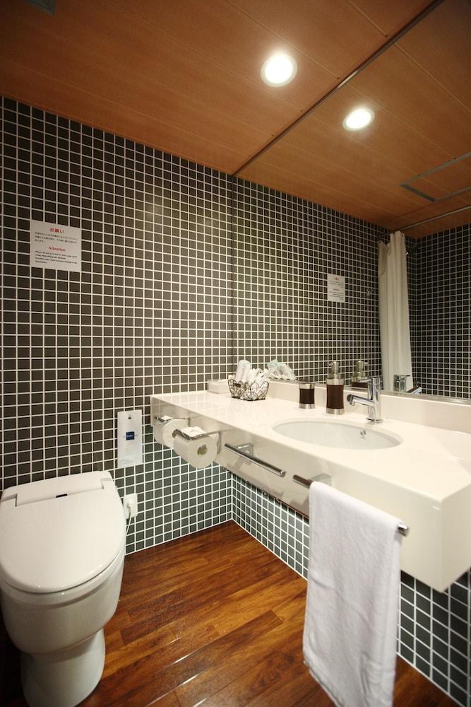SUTTON HOTEL HAKATA CITY photo 4
