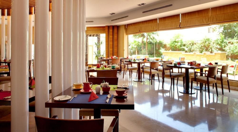 Park Inn By Radisson Al Khobar photo 3