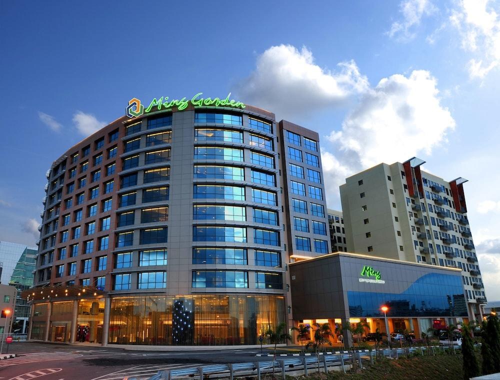 MING GARDEN HOTEL & RESIDENCES photo 2