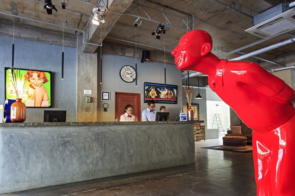 THE HENRY HOTEL