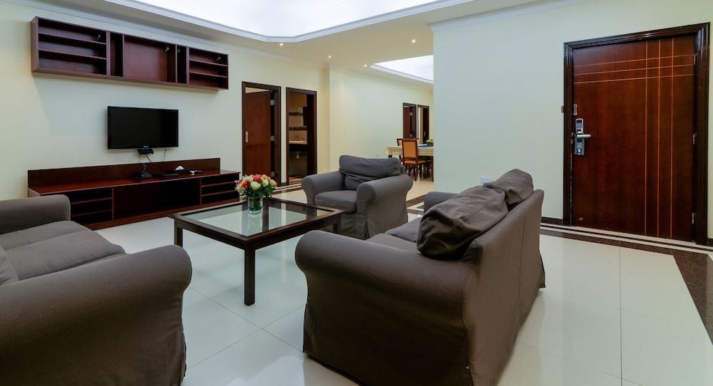 TANZANITE EXECUTIVE SUITES photo 3
