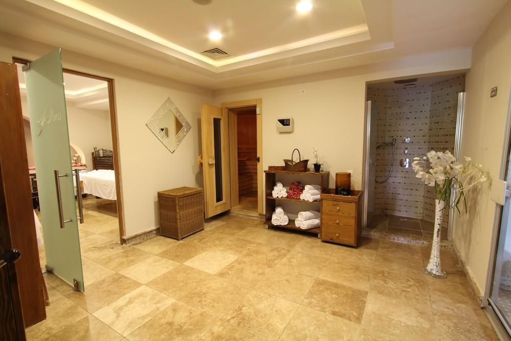 OLIRA BOUTIQUE HOTEL & SPA photo 3
