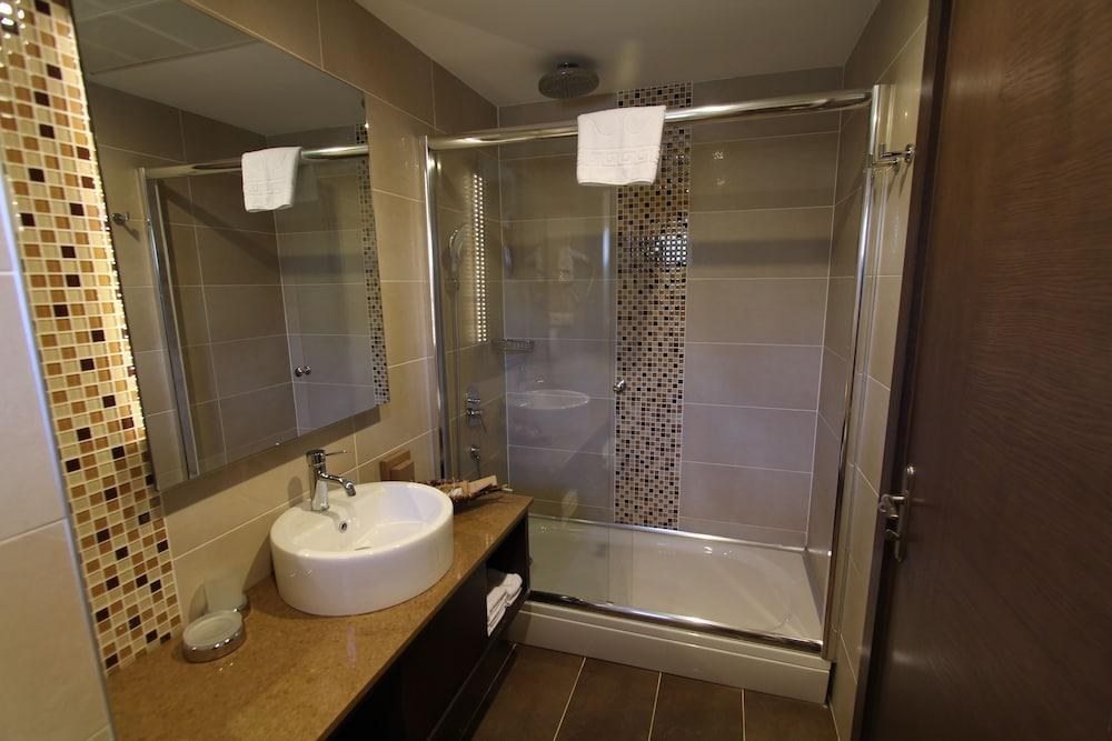 OLIRA BOUTIQUE HOTEL & SPA photo 4