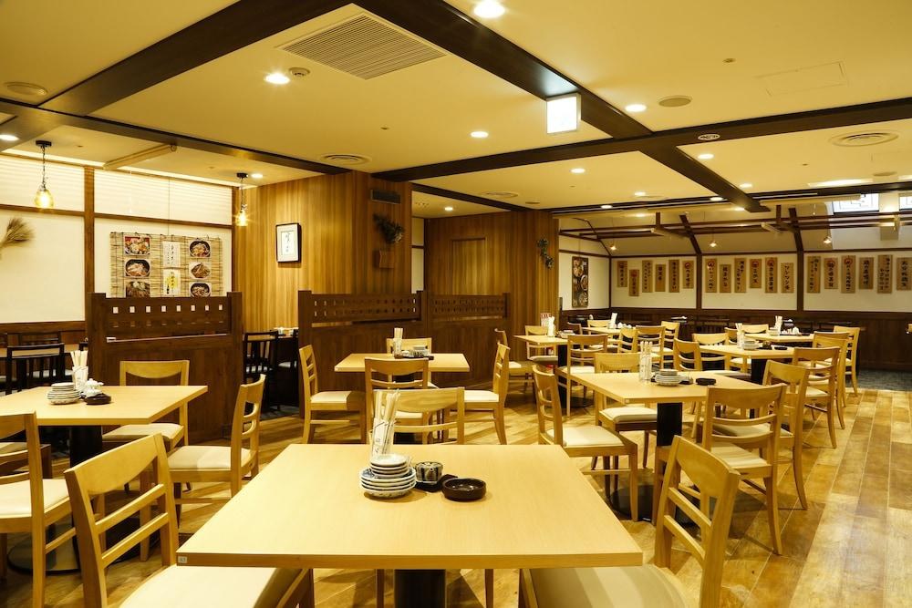 HOTEL KEIHAN TENMABASHI photo 4