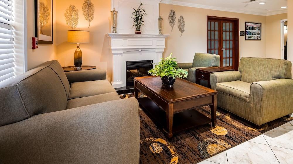 BEST WESTERN PINEYWOODS INN photo 4