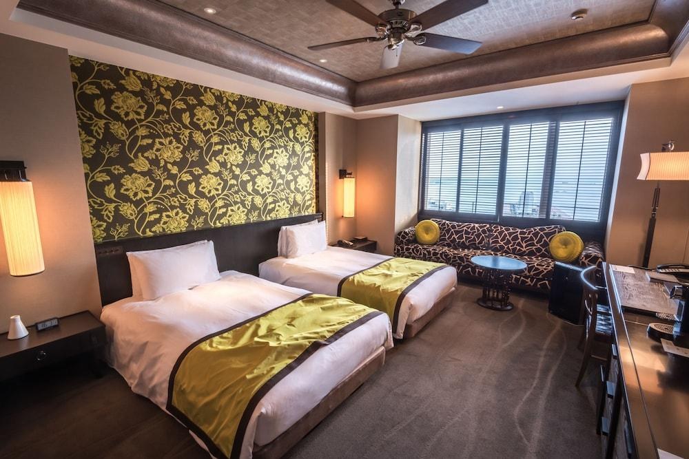 ORIENTAL HOTEL photo 2
