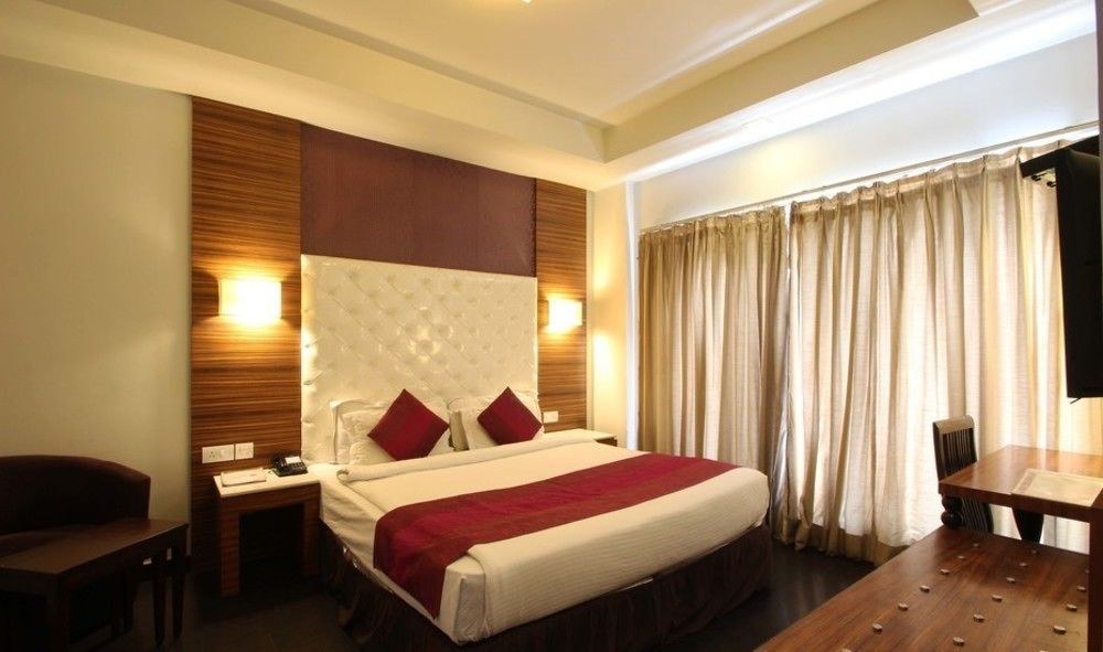 HOTEL IVORY 32