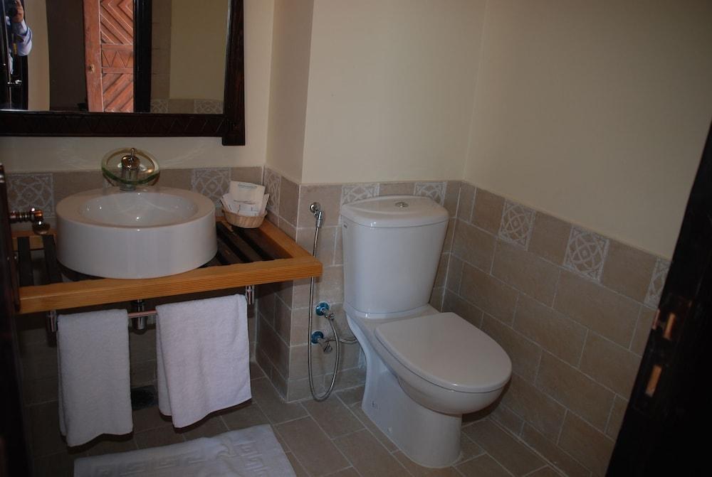 ONATTI BEACH RESORT photo 2