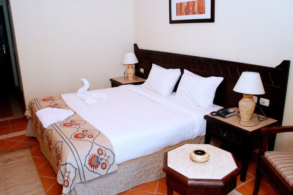 ONATTI BEACH RESORT photo 3