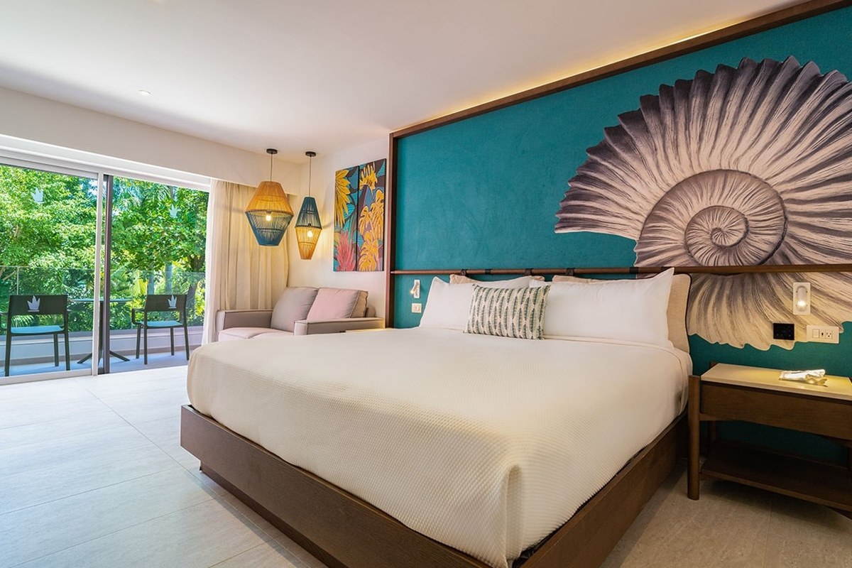 CARIBE DELUXE PRINCESS photo 1