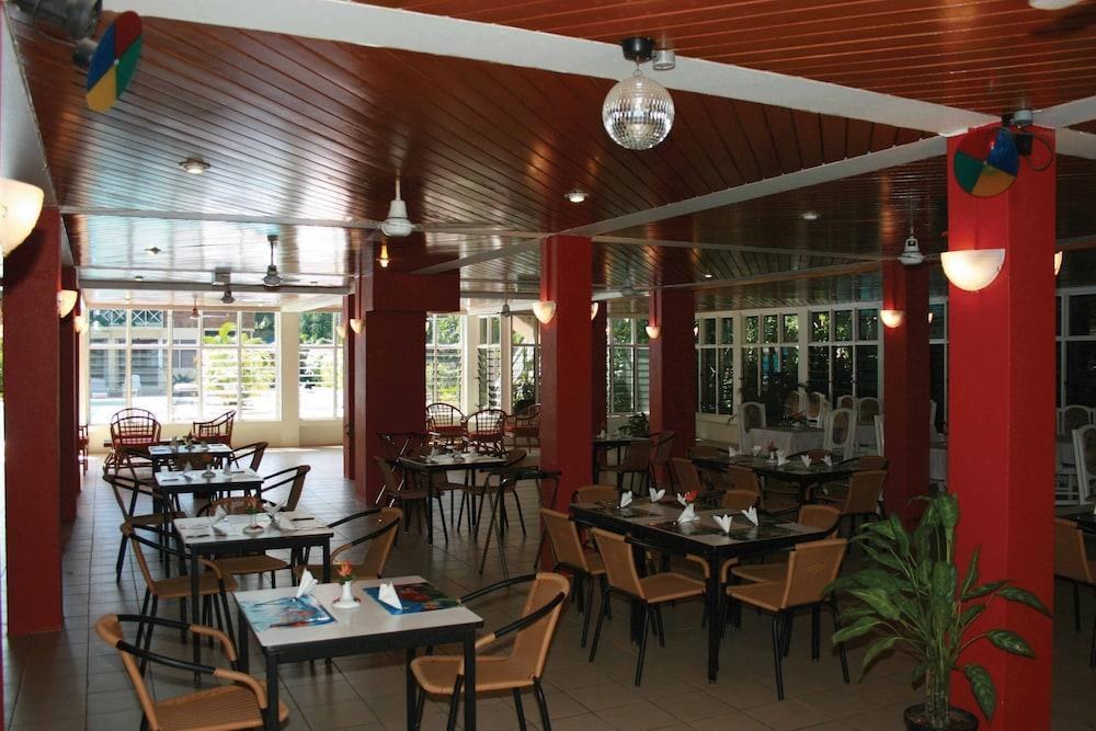 HEXAGON INTERNATIONAL HOTEL photo 4