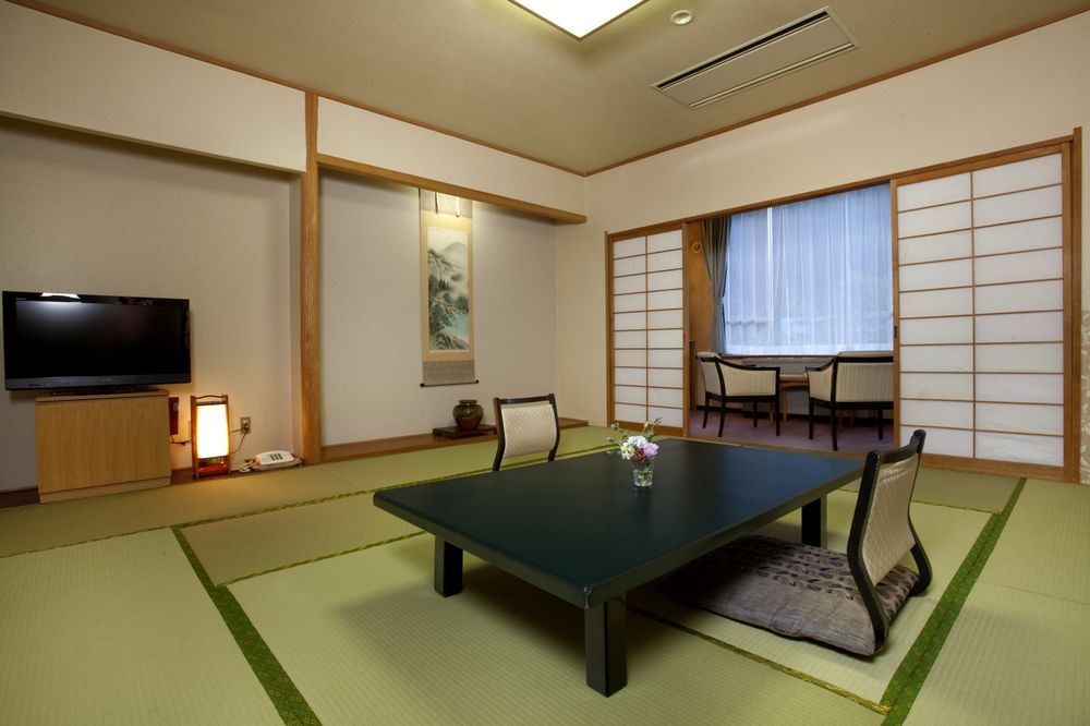 JOZANKEI GRAND ZUIEN RYOKAN photo 2