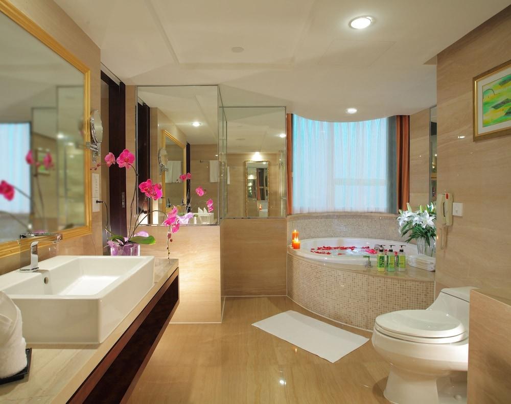 NEW CENTURY GRAND HOTEL SHAOXING photo 3