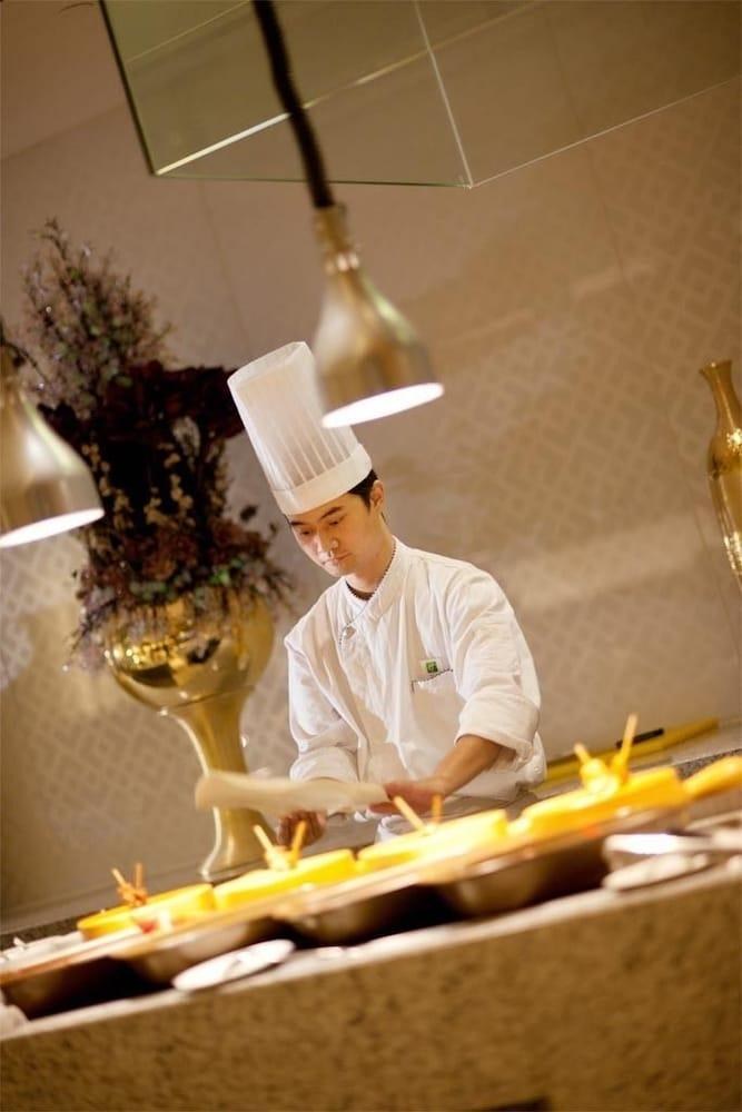 HOLIDAY INN SHAOXING photo 2