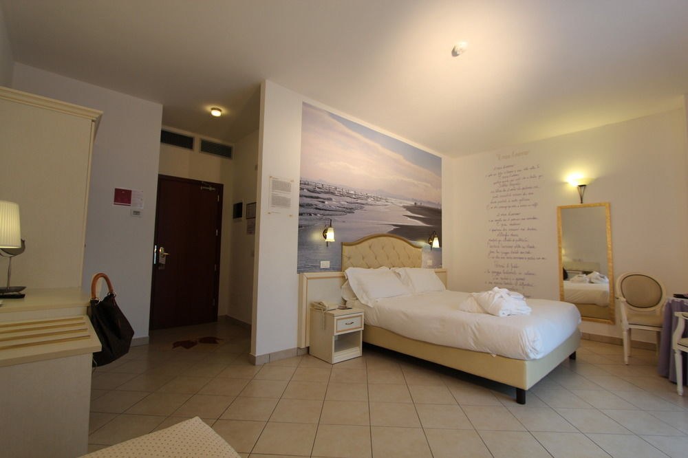 Sovrana Hotel & Re Aqva Spa photo 1