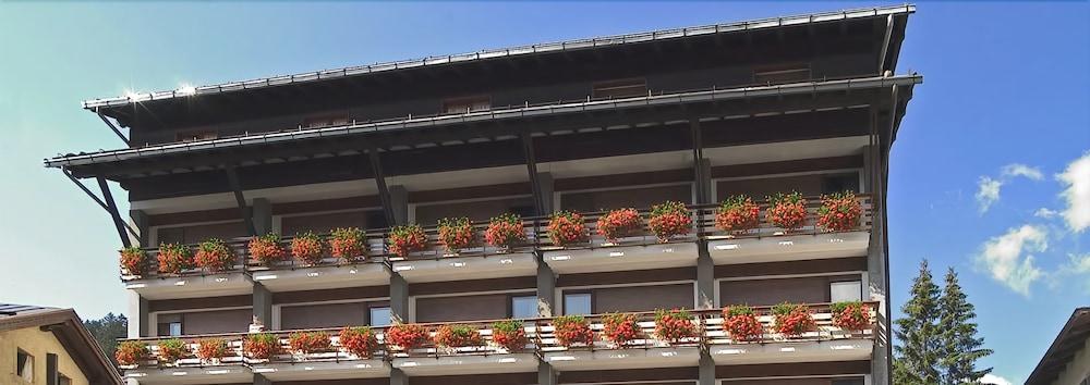 MILANO photo 2