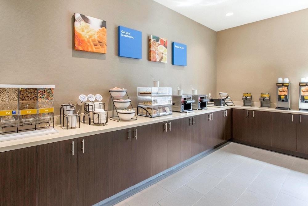 Best Western Inn & Suites San Diego ¿ Zoo/SeaWorld photo 3