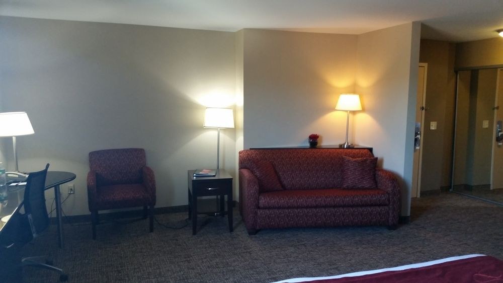 COMFORT SUITES BENTONVILLE