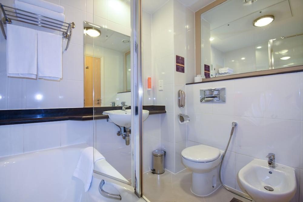 PREMIER INN ABU DHABI INTERNATIONAL AIRPORT photo 3