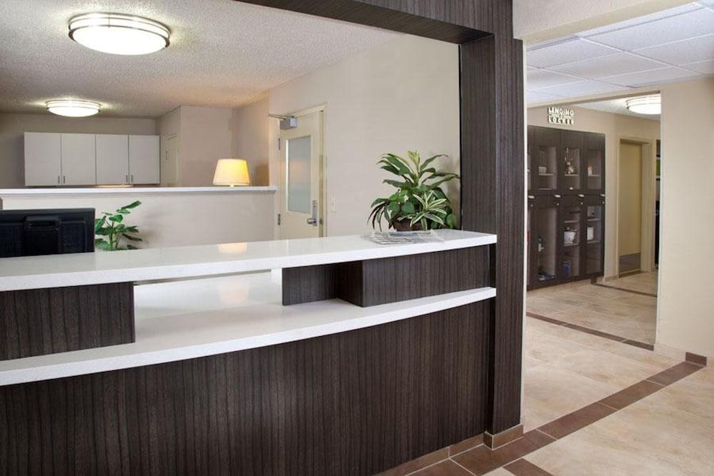 CANDLEWOOD SUITES PLANO FRISCO photo 3