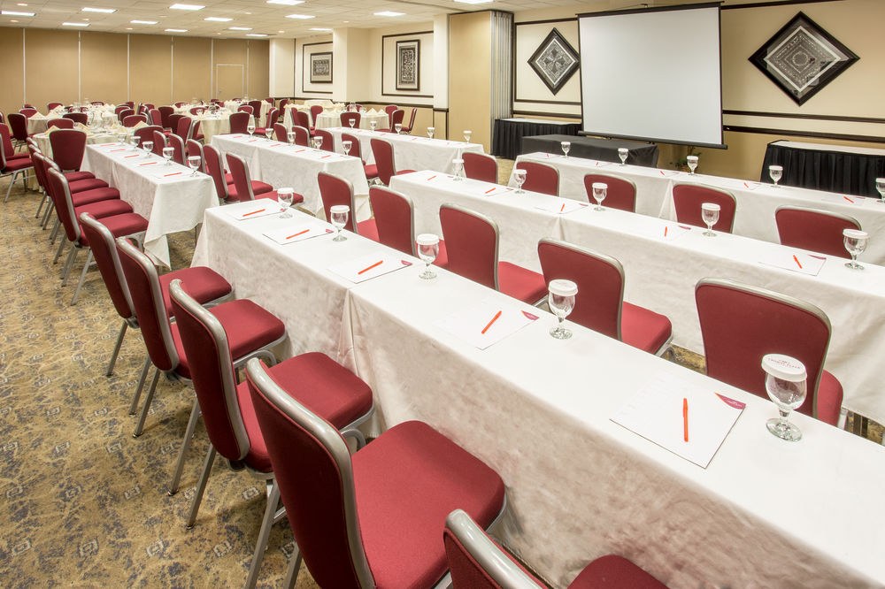 CROWNE PLAZA SUITES HOUSTON NEAR SUGARLAND