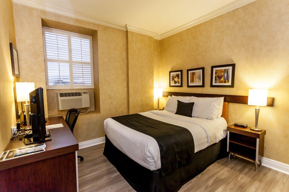 HOTEL VICTORIA TORONTO