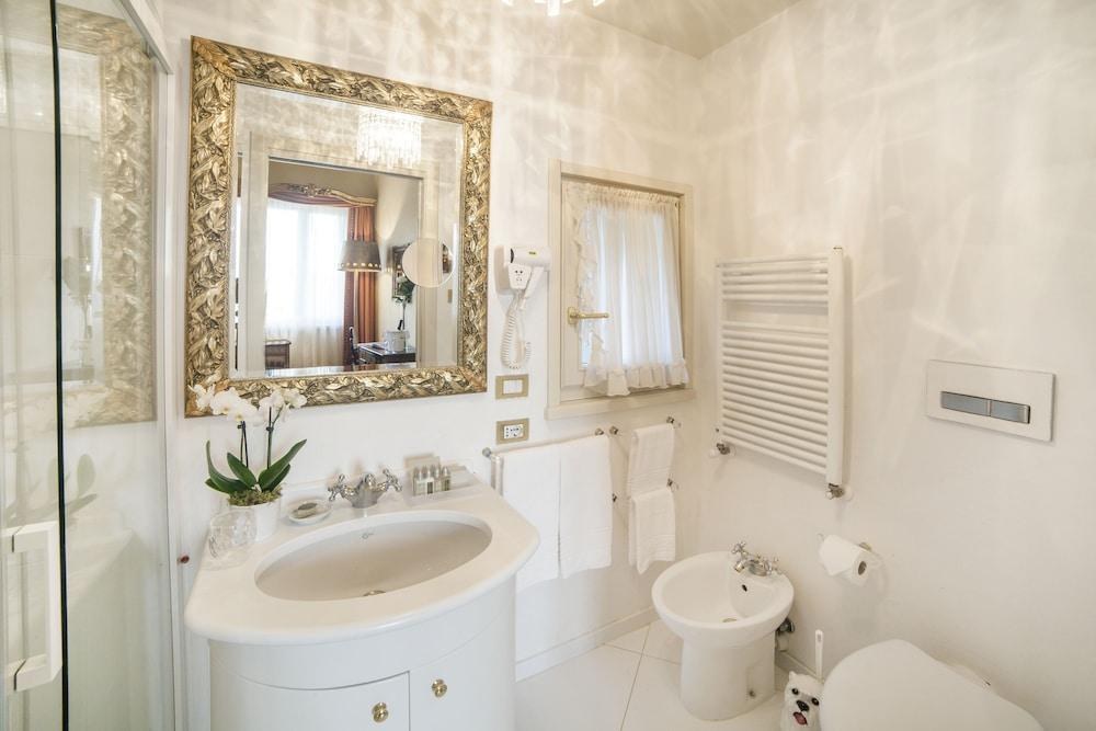 RELAIS FRA LORENZO photo 2