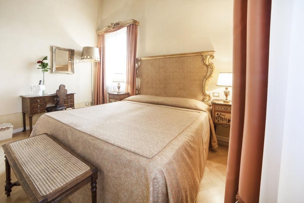 RELAIS FRA LORENZO photo 3