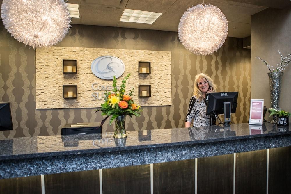 COMFORT SUITES KELOWNA photo 2