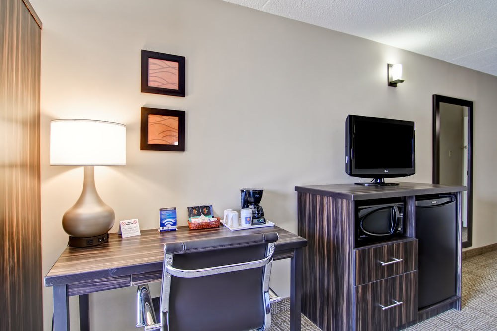 COMFORT INN ST. CATHARINES photo 1