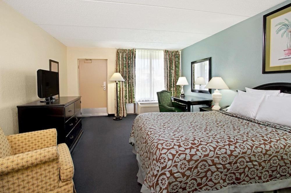 DAYS INN BY WYNDHAM ORLANDO AIRPORT FLORIDA MALL photo 3