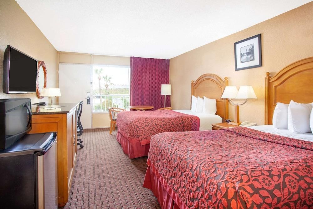 DAYS INN ORLANDO DOWNTOWN photo 4