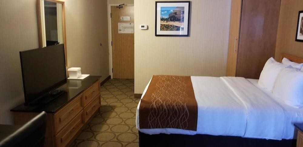 COMFORT INN GATINEAU photo 2