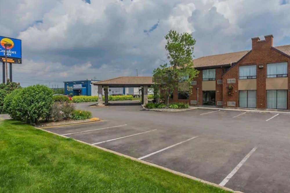 COMFORT INN LEVIS photo 3