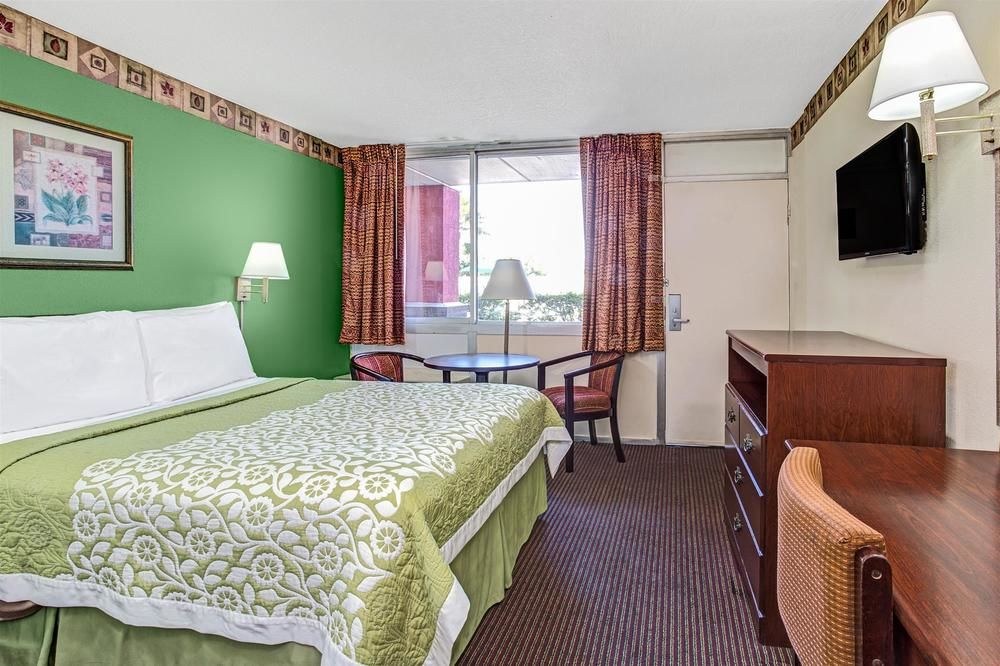 Baymont by Wyndham Orlando North Millenia 