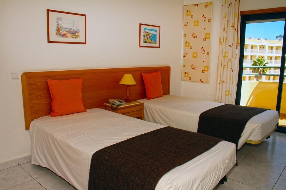 Plaza Real by Atlantic Hotels photo 4