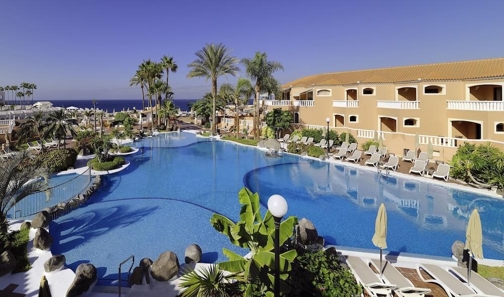 Sol Sun Beach Apts. photo 2
