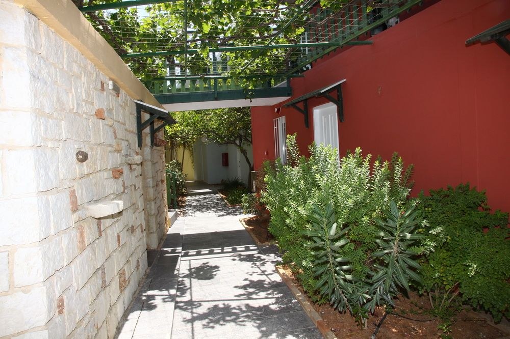 BELLOS APARTMENTS