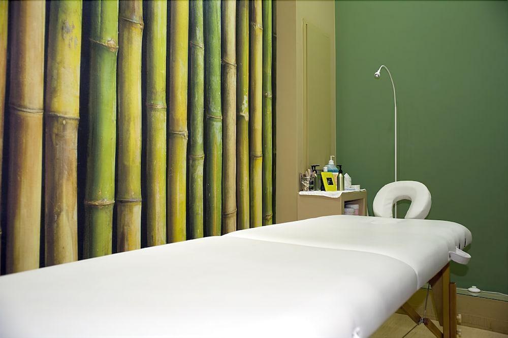 Nontas Suites photo 3