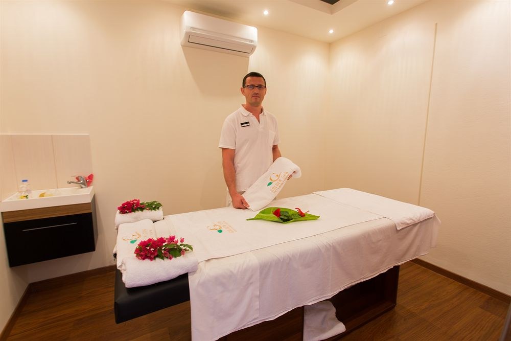 DESSOLE BLUE STAR RESORT photo 1