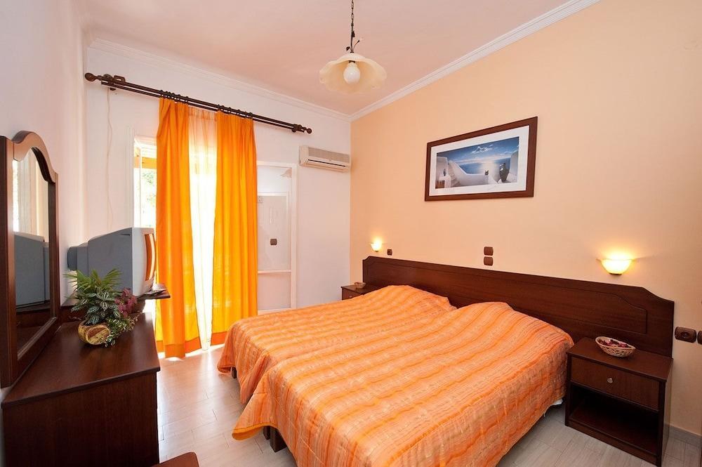 MARINA APARTMENTS photo 3