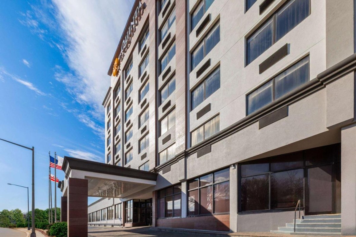 La Quinta Inn & Suites by Wyndham Washington DC / NoMa photo 2