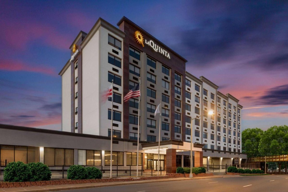 La Quinta Inn & Suites by Wyndham Washington DC / NoMa photo 3
