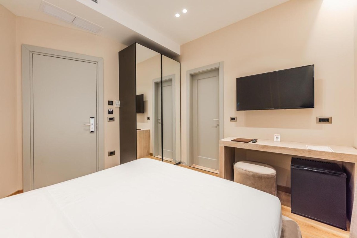 HOTEL ARAGOSTA photo 4